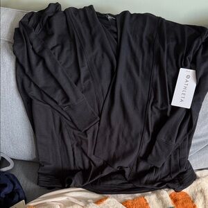 Athleta Charcoal Long Sleeve Top